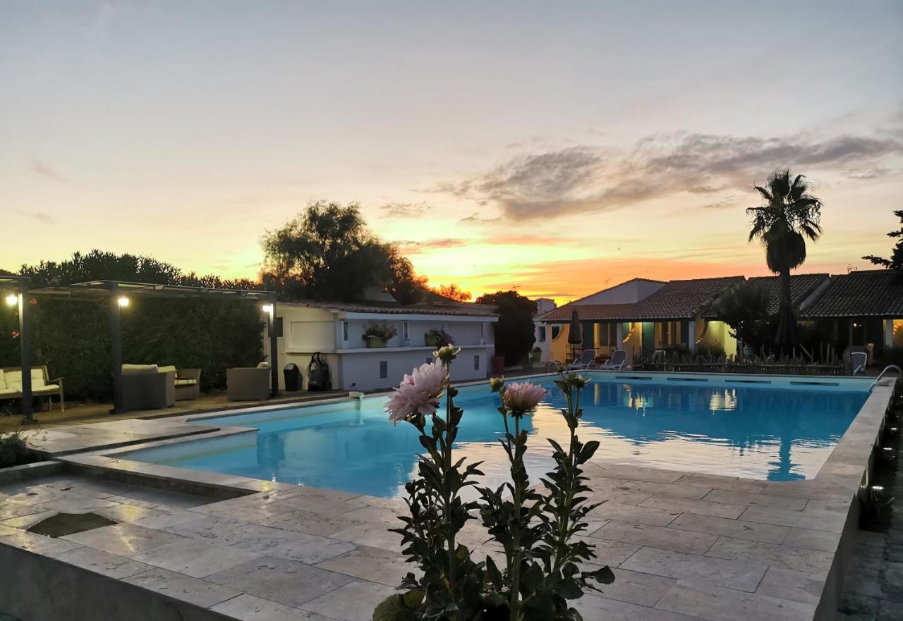 L'Auberge Camarguaise サントマリー・ド・ラメール エクステリア 写真