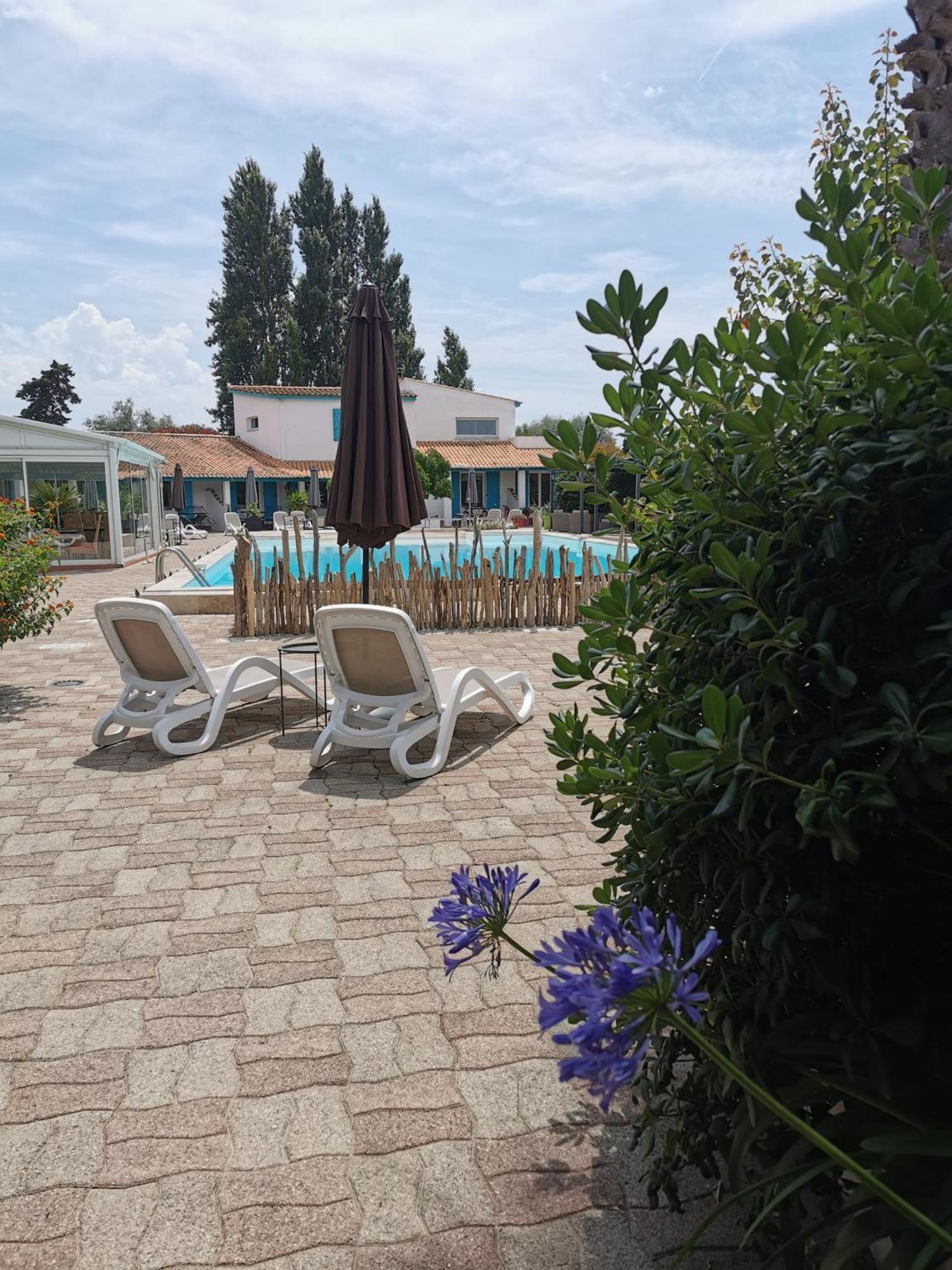 L'Auberge Camarguaise サントマリー・ド・ラメール エクステリア 写真